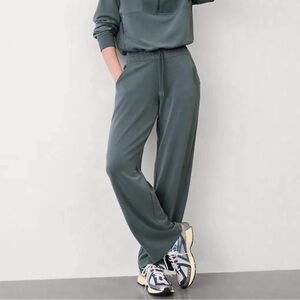 Athleta Sea Soft Midrise Straight Lounge and Travel Pants - Eden, Large